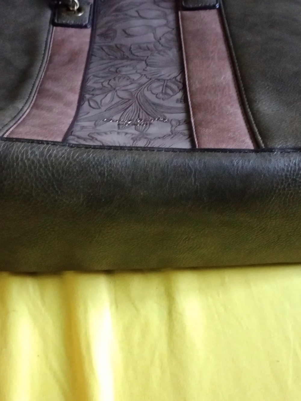 Darcy Marks‎ London Brown Structured Tote with Textured Design
